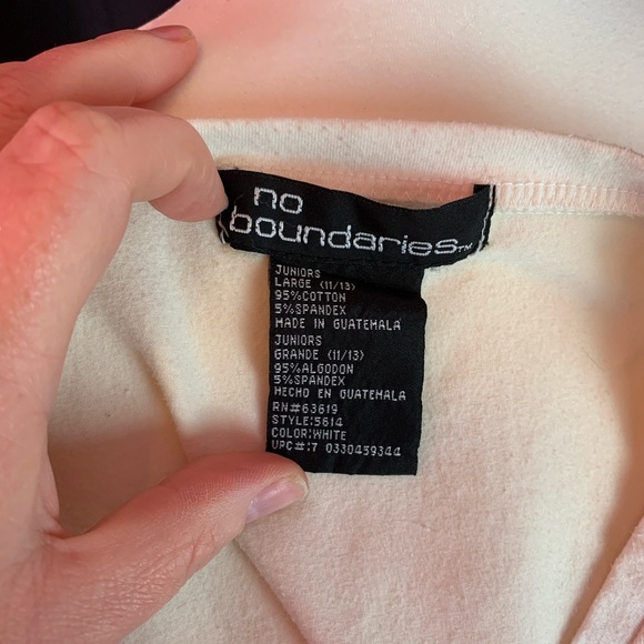 No Boundries white tee size L - Picture 5 of 6